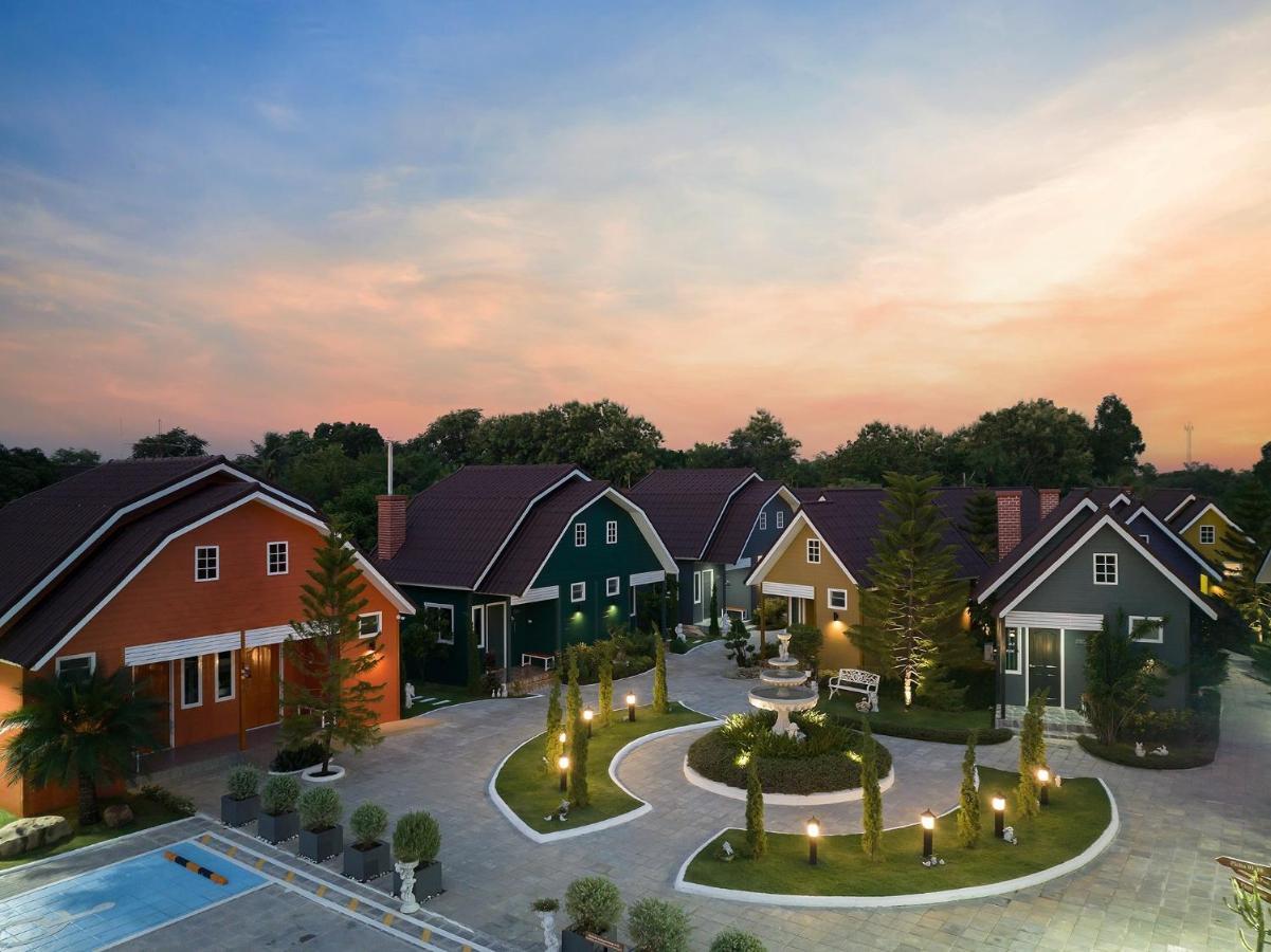 Picha Ville Resort Watthana Nakhon Eksteriør billede